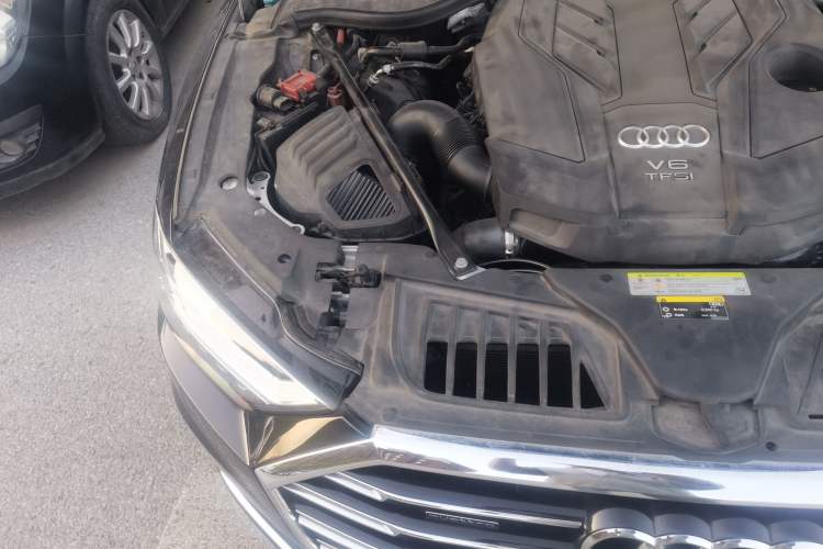 Used Audi A8 2019 Facelifted Plus A8L 50 TFSI quattro Luxury Edition Engine Bay Right