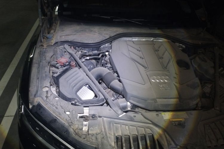 Used Audi A8 2019 Facelifted Plus A8L 50 TFSI quattro Comfort Version Engine Bay Right