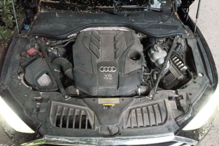 Used Audi A8 2019 Facelifted Plus A8L 50 TFSI quattro Comfort Version Engine Bay