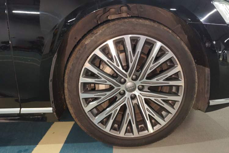 Used Audi A8 2019 Plus A8L 55 TFSI quattro Luxury Model Exterior 1