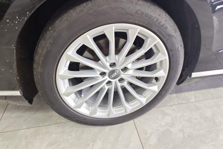 Used Audi A8 2019 Plus A8L 50 TFSI quattro Comfort Model Exterior 1