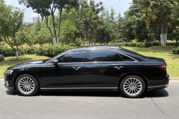 Used Audi A8 2019 Plus A8L 50 TFSI quattro Comfort Model Exterior 3
