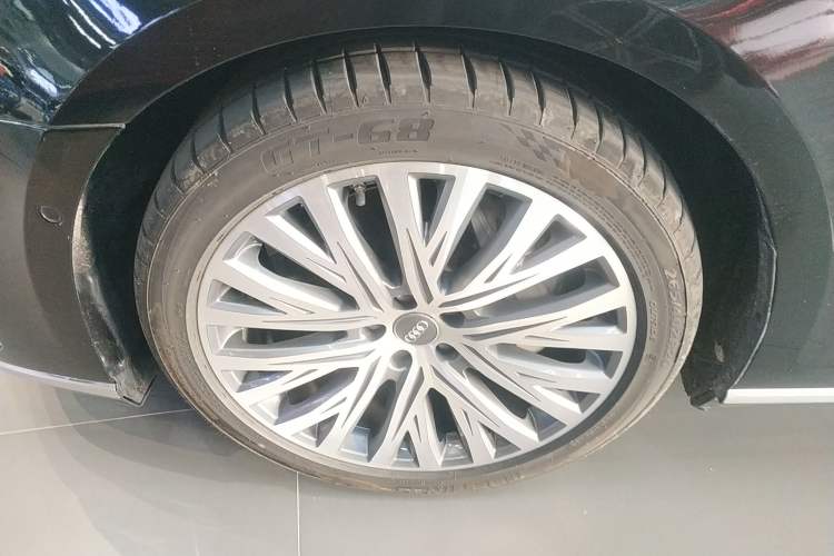 Used Audi A8 2019 Plus A8L 55 TFSI quattro Luxury Model Exterior 4