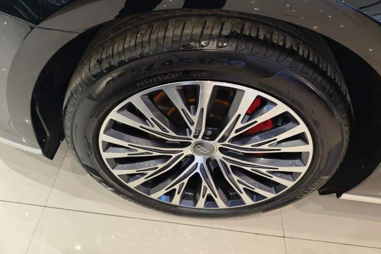 Used Audi A8 2019 Plus A8L 50 TFSI quattro Comfort Model Exterior 4