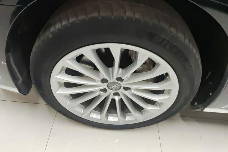 Used Audi A8 2019 Plus A8L 50 TFSI quattro Comfort Model Exterior 4