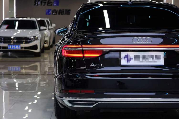 Used Audi A8 2019 Plus A8L 50 TFSI quattro Comfort Model Exterior 7
