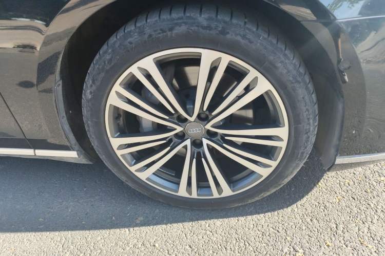 Used Audi A8 2019 Facelifted Plus A8L 55 TFSI quattro Prestige Edition Exterior 7