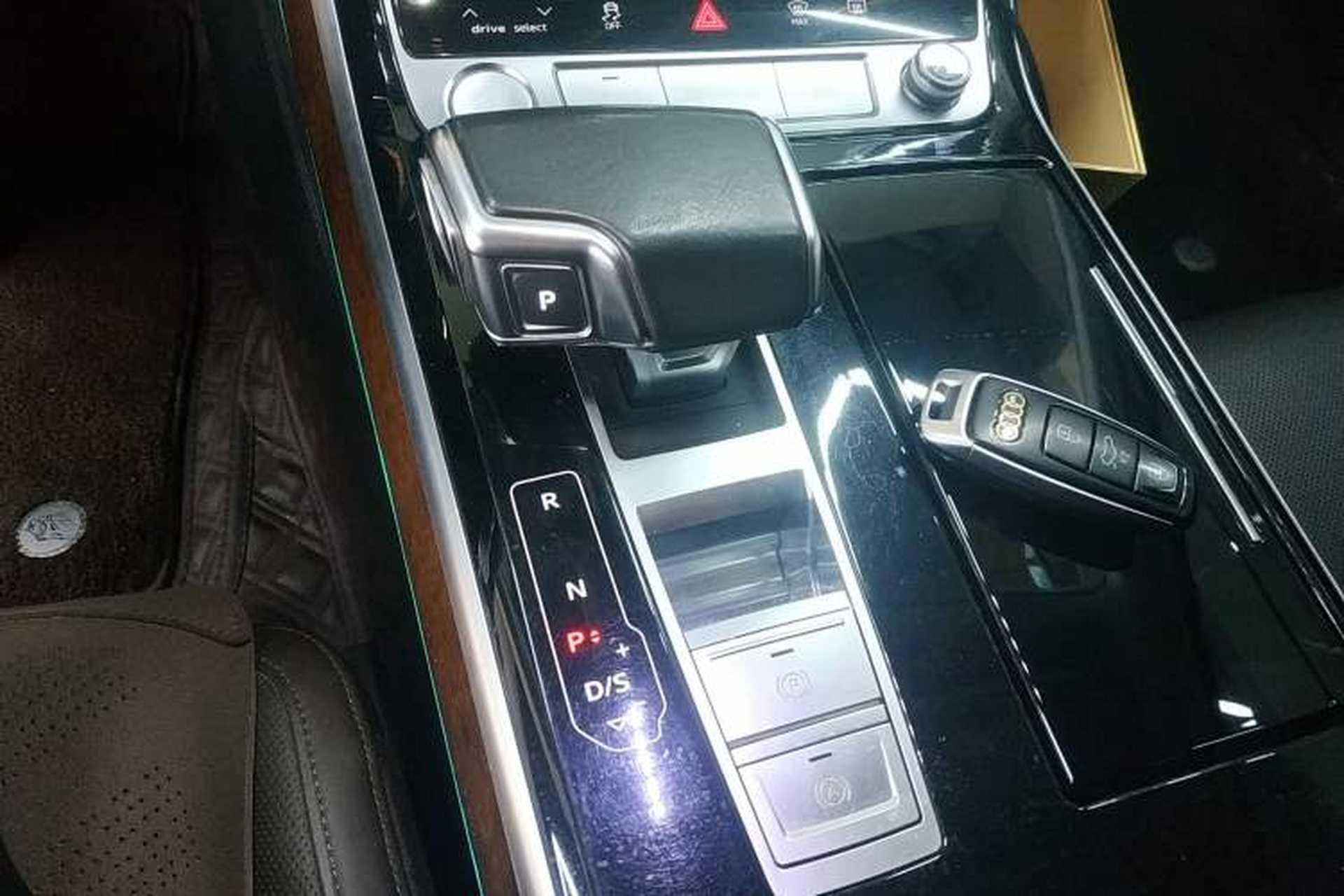 Used Audi A8 2019 Plus A8L 55 TFSI quattro Luxury Model Gear Lever