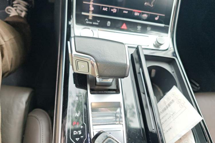 Used Audi A8 2019 Plus A8L 50 TFSI quattro Comfort Model Gear Lever