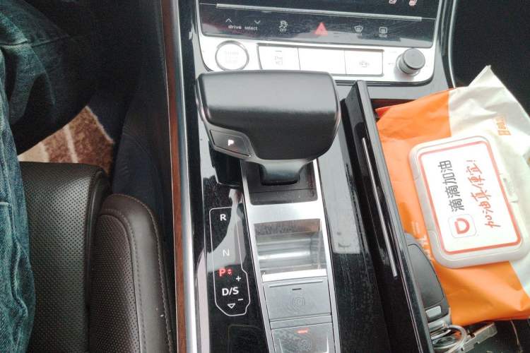 Used Audi A8 2019 A8L 50 TFSI quattro Luxury Model Gear Lever