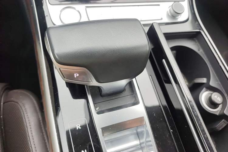 Used Audi A8 2019 Plus A8L 50 TFSI quattro Luxury Model Gear Lever