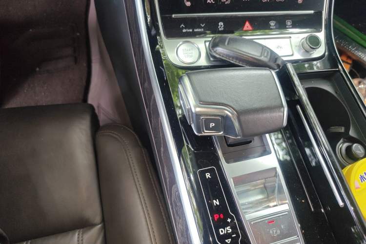 Used Audi A8 2019 Plus A8L 50 TFSI quattro Comfort Model Gear Lever