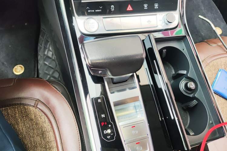 Used Audi A8 2019 A8L 50 TFSI quattro Comfort Model Gear Lever