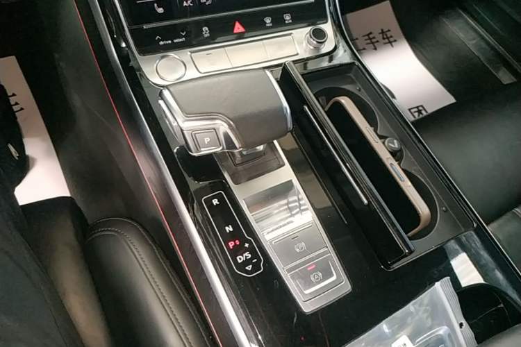 Used Audi A8 2019 Plus A8L 50 TFSI quattro Comfort Model Gear Lever