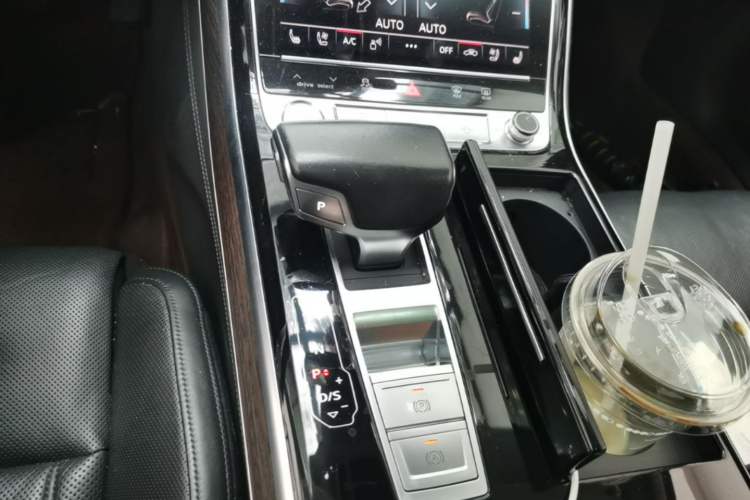 Used Audi A8 2019 Plus A8L 55 TFSI quattro Prestige Edition Gear Lever