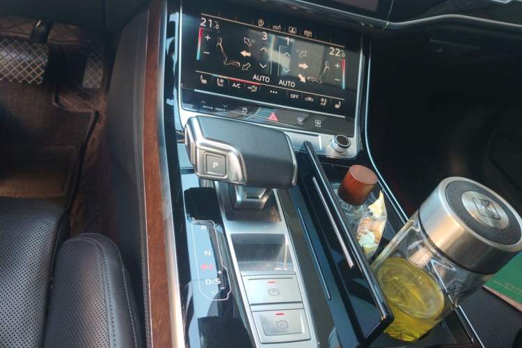 Used Audi A8 2019 Plus A8L 50 TFSI quattro Luxury Model Gear Lever