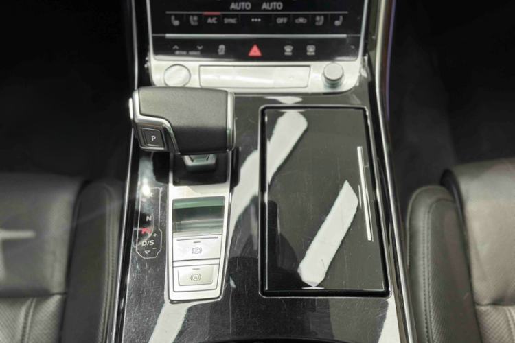 Used Audi A8 2019 Plus A8L 50 TFSI quattro Luxury Model Gear Lever