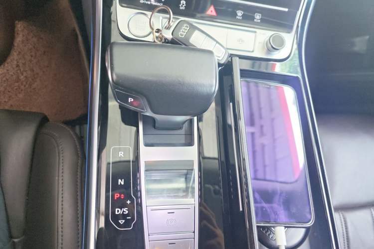 Used Audi A8 2019 A8L 50 TFSI quattro Comfort Model Gear Lever