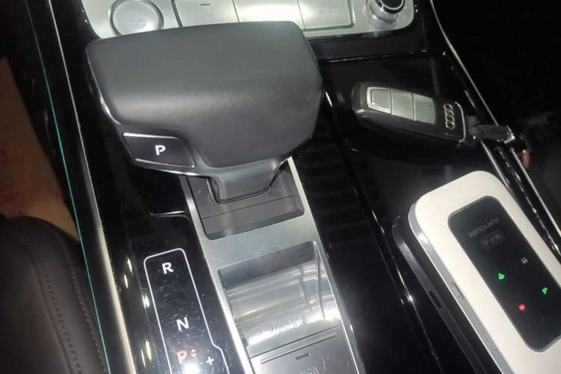 Used Audi A8 2019 Plus A8L 50 TFSI quattro Comfort Model Gear Lever