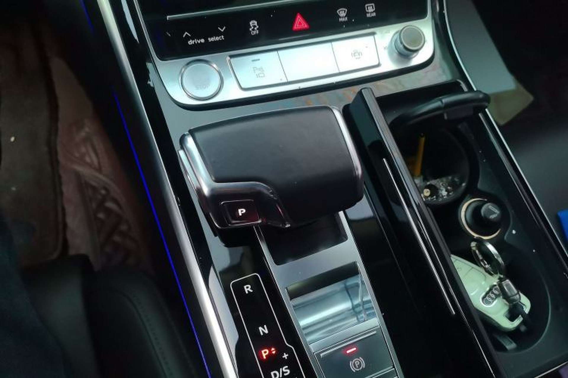 Used Audi A8 2019 Plus A8L 50 TFSI quattro Comfort Model Gear Lever