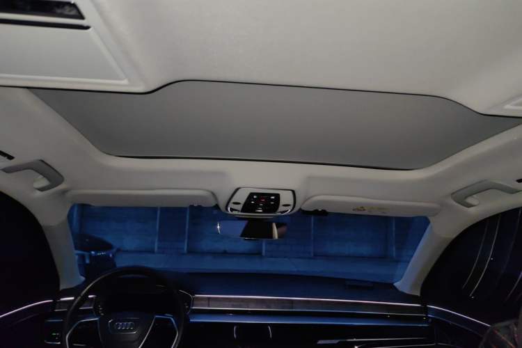 Used Audi A8 2019 Facelifted Plus A8L 50 TFSI quattro Comfort Version Headliner