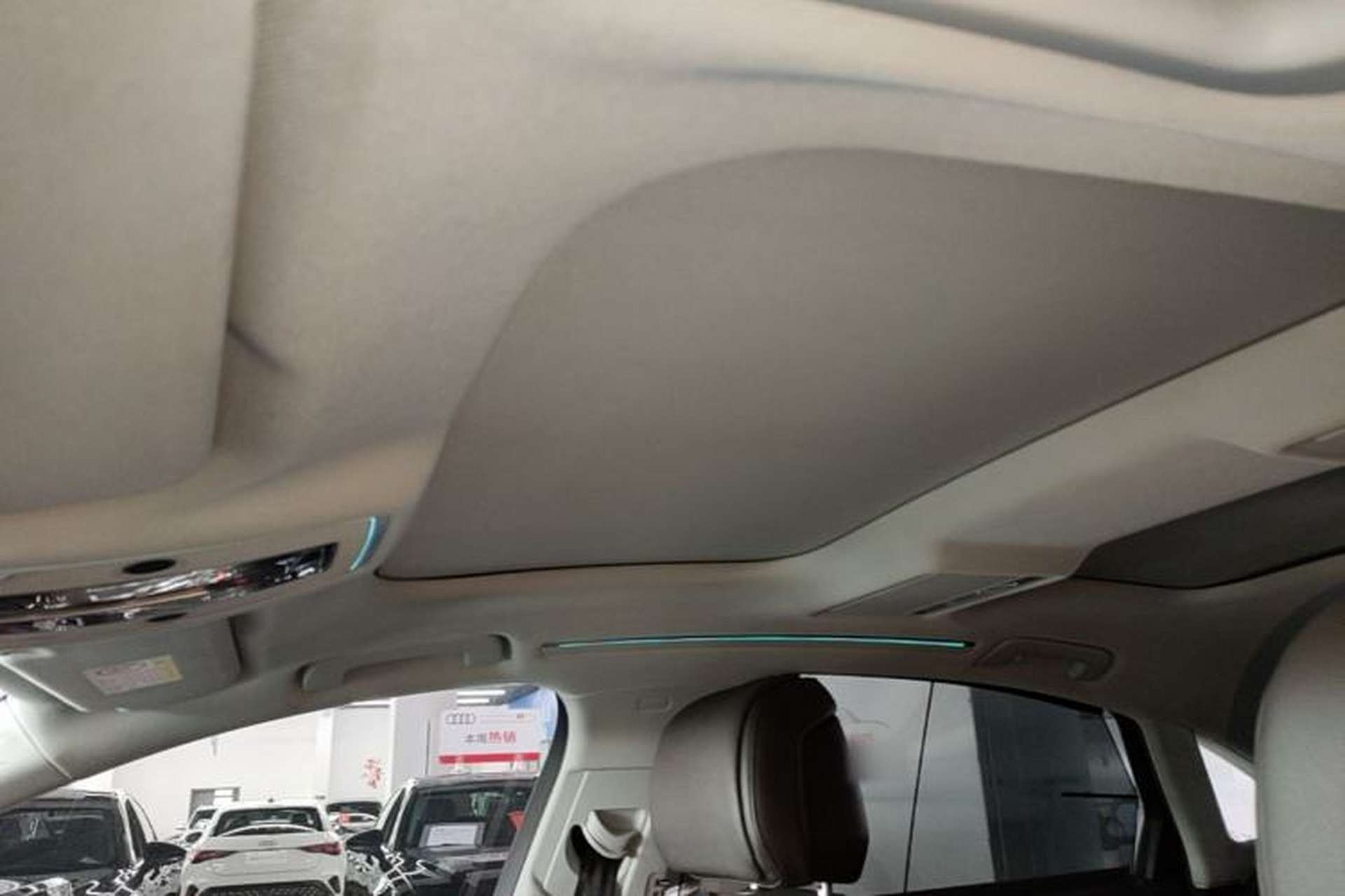 Used Audi A8 2019 Facelifted Plus A8L 50 TFSI quattro Comfort Version Headliner