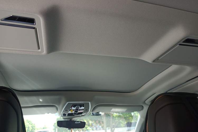 Used Audi A8 2019 Plus A8L 50 TFSI quattro Luxury Model Headliner