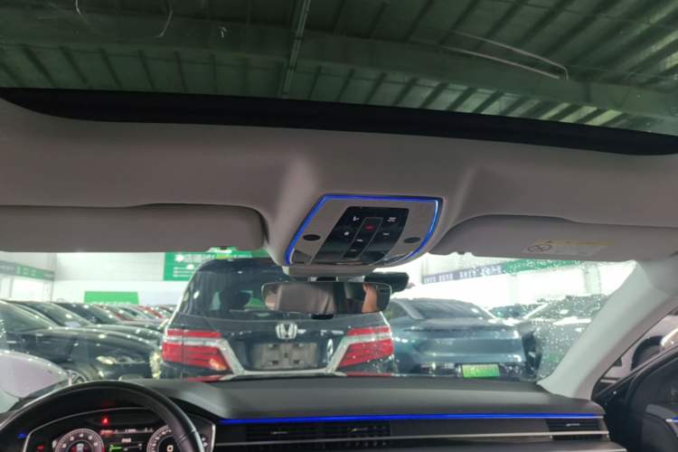 Used Audi A8 2019 Plus A8L 50 TFSI quattro Comfort Model Headliner