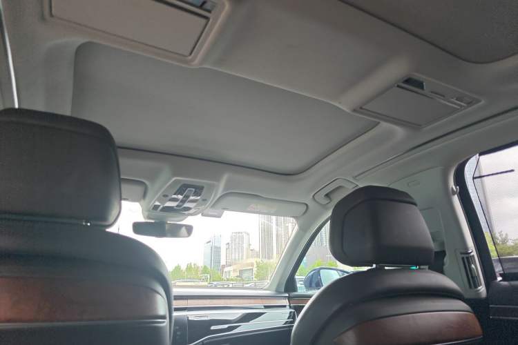 Used Audi A8 2019 Plus A8L 55 TFSI quattro Luxury Model Headliner