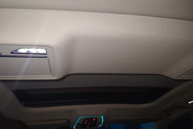 Used Audi A8 2019 Plus A8L 50 TFSI quattro Comfort Model Headliner