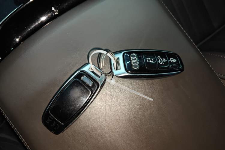 Used Audi A8 2019 Plus A8L 50 TFSI quattro Comfort Model Interior 1