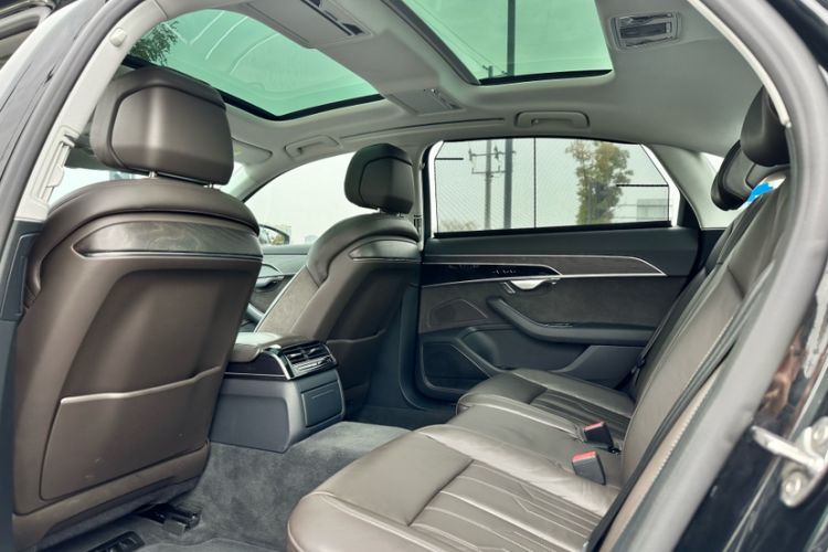 Used Audi A8 2019 Facelifted Plus A8L 50 TFSI quattro Comfort Version Interior 10