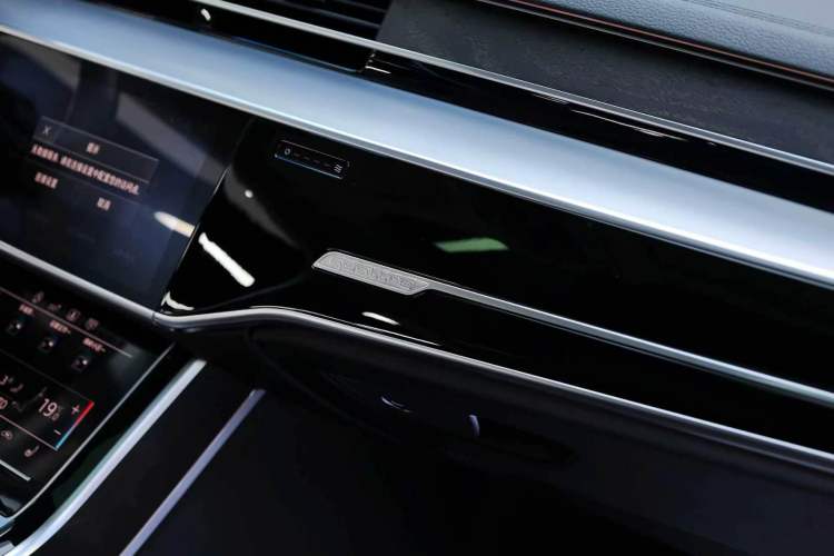 Used Audi A8 2019 Plus A8L 50 TFSI quattro Comfort Model Interior 4