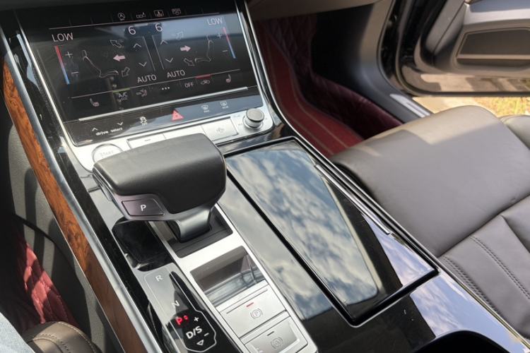 Used Audi A8 2019 Plus A8L 50 TFSI quattro Comfort Model Interior 6