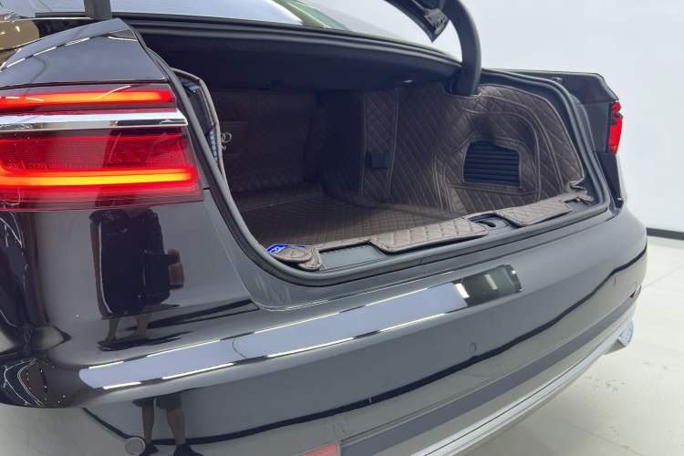Used Audi A8 2019 Plus A8L 50 TFSI quattro Comfort Model Interior 8