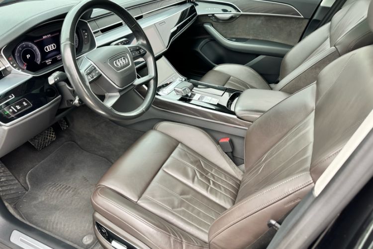 Used Audi A8 2019 Facelifted Plus A8L 50 TFSI quattro Comfort Version Interior 9
