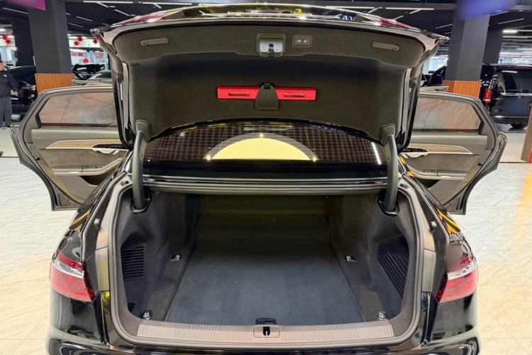 Used Audi A8 2019 Plus A8L 55 TFSI quattro Prestige Edition Interior 9