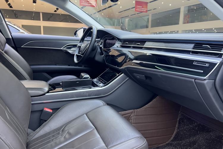 Used Audi A8 2019 Plus A8L 50 TFSI quattro Comfort Model Interior 9