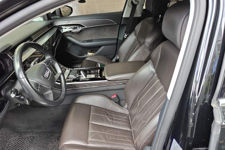 Used Audi A8 2019 Facelifted Plus A8L 50 TFSI quattro Comfort Version Left Front Seat