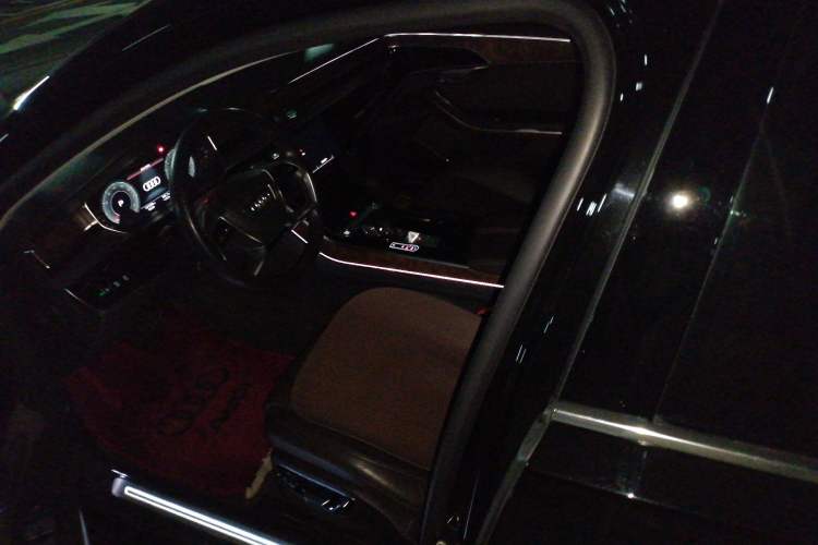Used Audi A8 2019 Facelifted Plus A8L 55 TFSI quattro Luxury Edition Left Front Seat