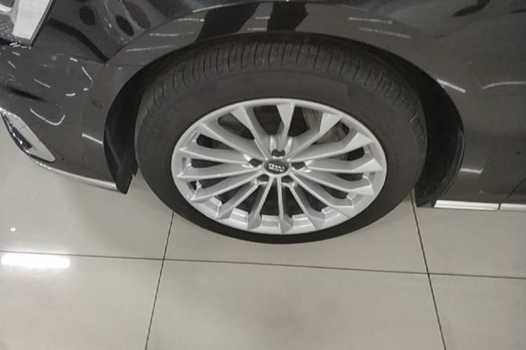 Used Audi A8 2019 Plus A8L 50 TFSI quattro Comfort Model Left Front Wheel Hub