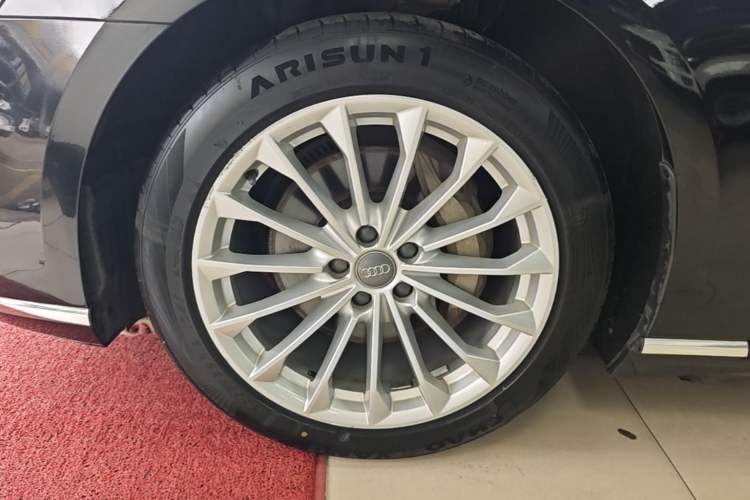 Used Audi A8 2019 Plus A8L 50 TFSI quattro Comfort Model Left Front Wheel Hub