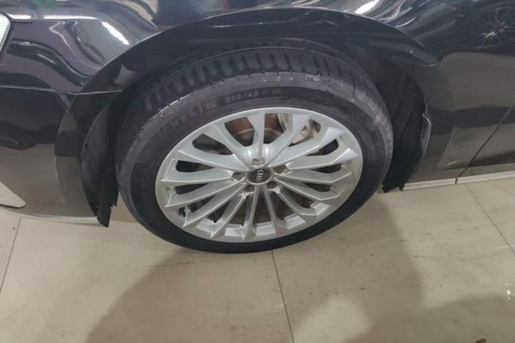 Used Audi A8 2019 Plus A8L 50 TFSI quattro Comfort Model Left Front Wheel Hub