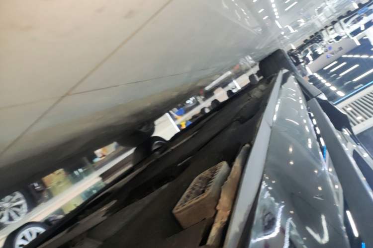 Used Audi A8 2019 Plus A8L 50 TFSI quattro Comfort Model Left Side Sill
