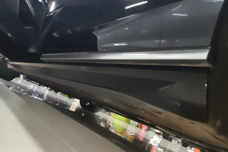 Used Audi A8 2019 Plus A8L 50 TFSI quattro Luxury Model Left Side Sill