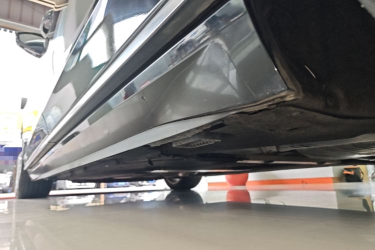Used Audi A8 2019 Plus A8L 50 TFSI quattro Comfort Model Left Side Sill