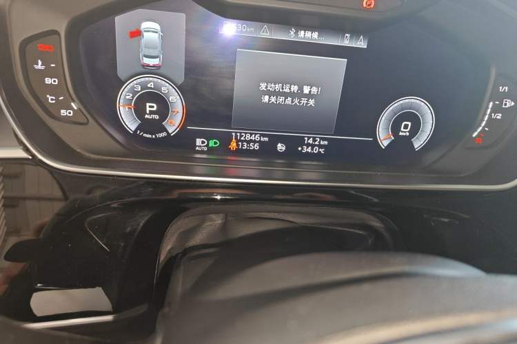 Used Audi A8 2019 Facelifted Plus A8L 55 TFSI quattro Luxury Edition Odometer Close Up