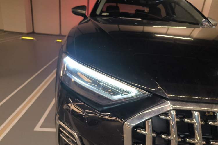 Used Audi A8 2019 Facelifted Plus A8L 50 TFSI quattro Comfort Version Right Front Headlight