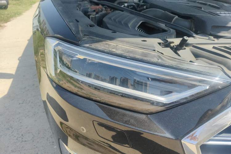Used Audi A8 2019 Facelifted Plus A8L 50 TFSI quattro Comfort Version Right Front Headlight