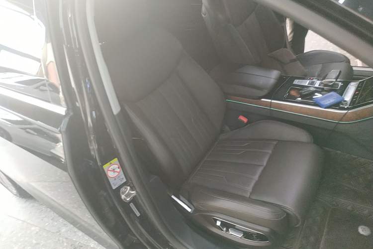 Used Audi A8 2019 Plus A8L 55 TFSI quattro Luxury Model Right Front Seat